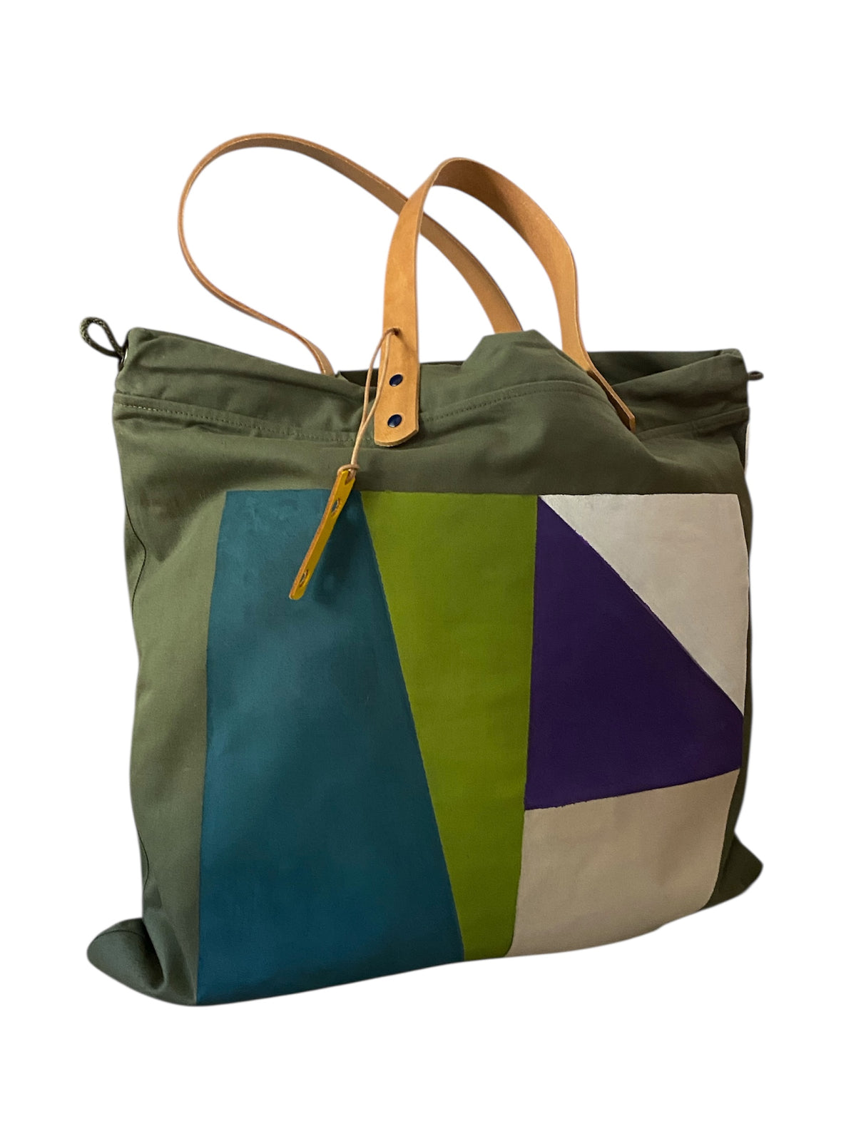 Sac cabas weekender peint à la main par Laurence de Konrad, anses en cuir – vue 2