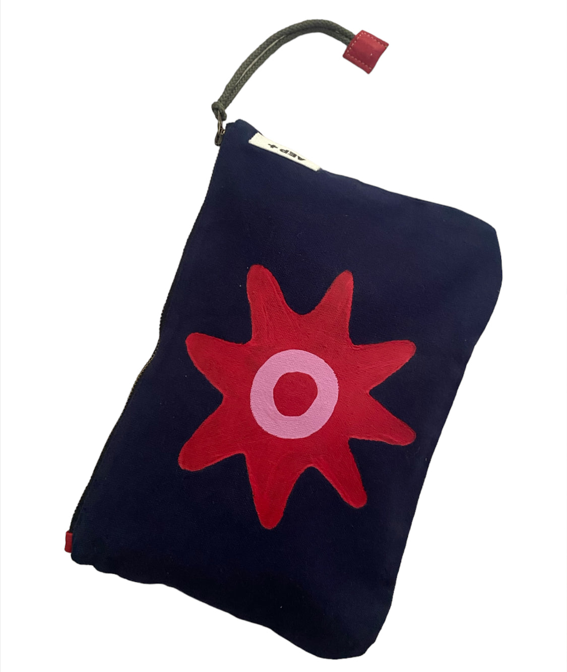 Pochette zippée peinte à la main par Laurence de Konrad en toile bleu marine – fait main à Aix-en-Provence